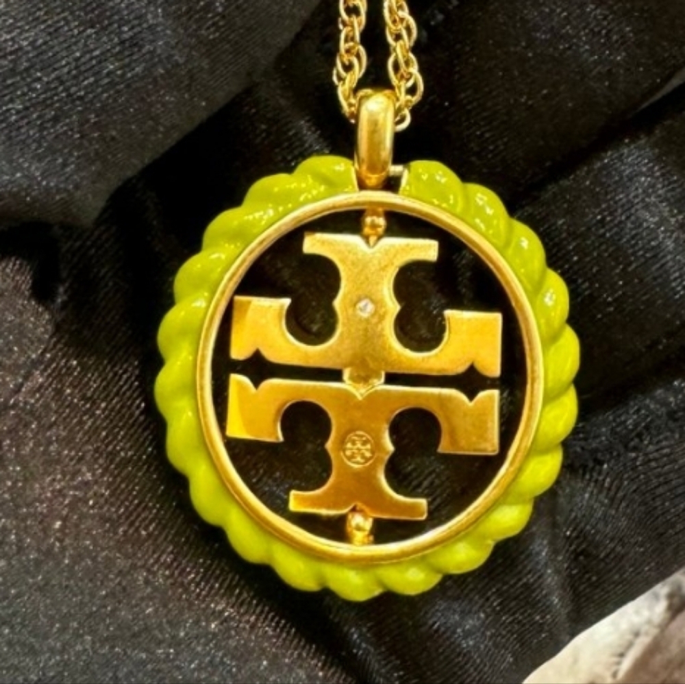 Tory Burch Authentic Necklace & Earring Bundle, BNWT - Picture 7 of 9